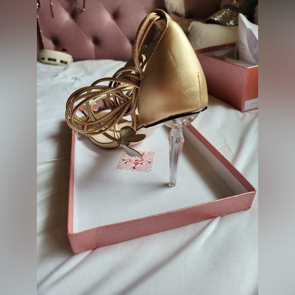 Golden Butterfly Stilettos - Picture 3 of 5